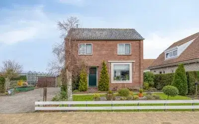 Vrijstaande woning te koop: Geestweg 19, Tuinbouwgebied Roelofarendsveen