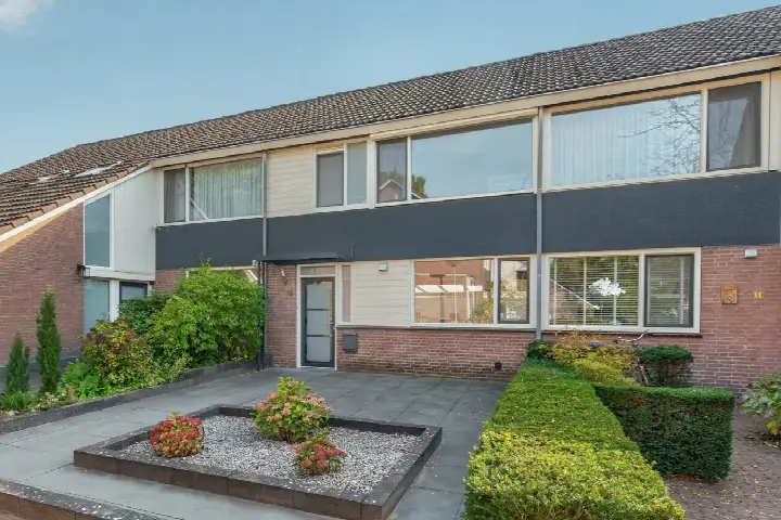 Terraced house for sale: Geleenhof 18, Hanevoet Eindhoven