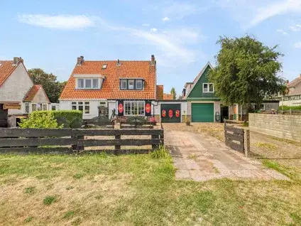 Tussenwoning te koop: Gemeenelandsweg 122, Oosterland Den Oever