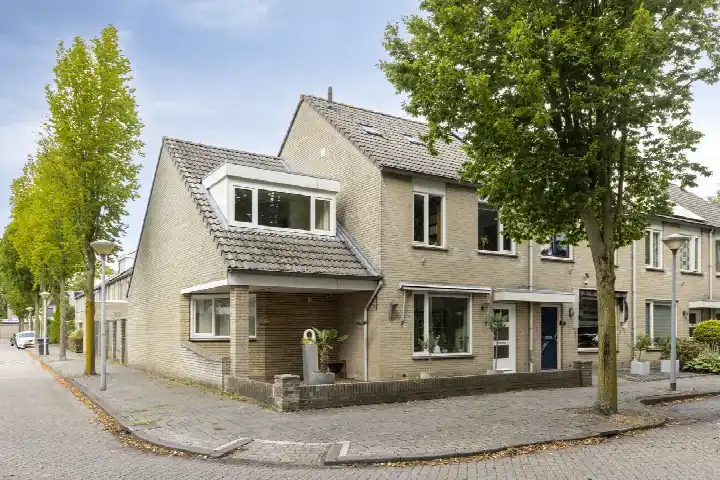 Hoekwoning te koop: Generaal de Gaullelaan 8, Generalenbuurt Eindhoven