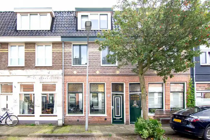 Tussenwoning te koop: Generaal De la Reijstraat 24, Generaalsbuurt Haarlem