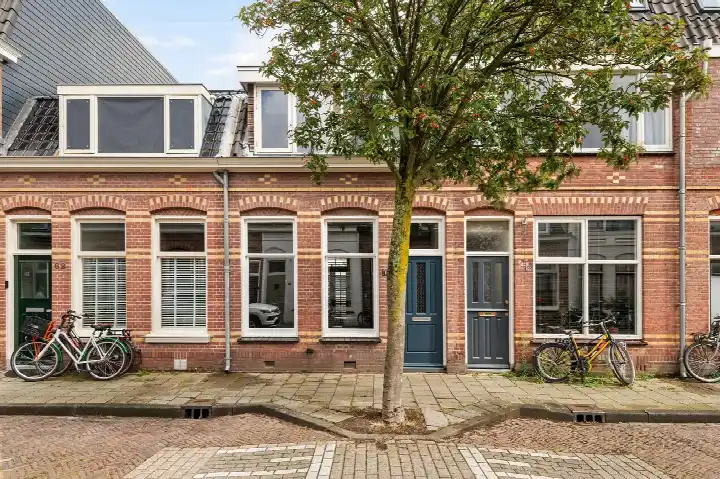 Tussenwoning te koop: Generaal De la Reijstraat 60, Generaalsbuurt Haarlem