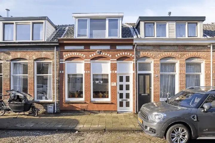 Tussenwoning te koop: Generaal De la Reijstraat 79, Generaalsbuurt Haarlem