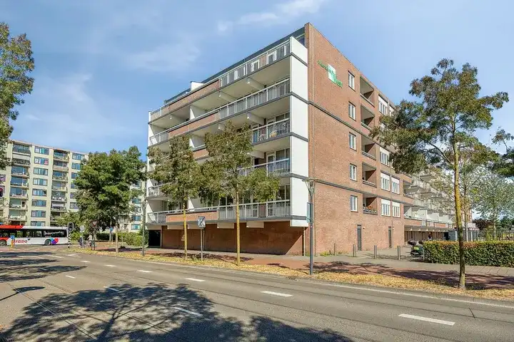 Appartement te koop: Genovevalaan 56, Winkelcentrum Eindhoven
