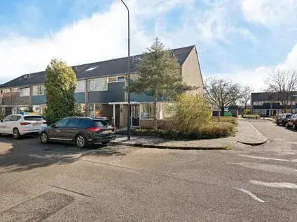 Hoekwoning te koop: Gentiaanstraat 240, Sluisoord Apeldoorn