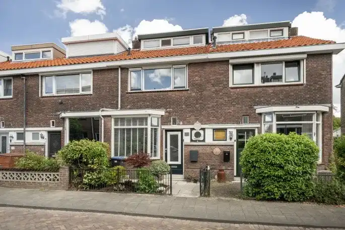 Terraced house for sale: Geraniumstraat 29, Babberspolder West Vlaardingen