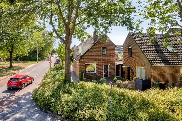 Tussenwoning te koop: Gerard Brandtweg 121, Gommerwijk Oost Enkhuizen