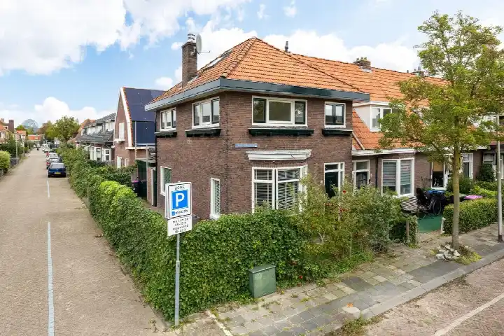 Hoekwoning te koop: Gerard Doustraat 10, Gerard Dou Leeuwarden
