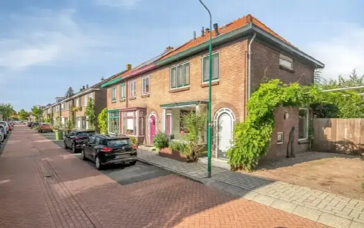 Corner house for sale: Gerard Doustraat 33, Franse Gat Veenendaal