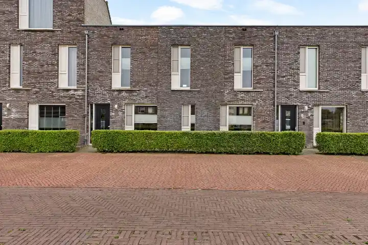 Tussenwoning te koop: Gerben Nannesstraat 33, Zwetteplan Sneek