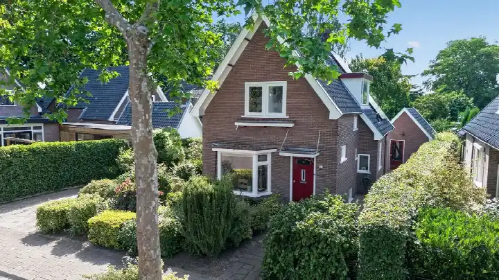 Detached house for sale: Germanenlaan 1, Orden Apeldoorn