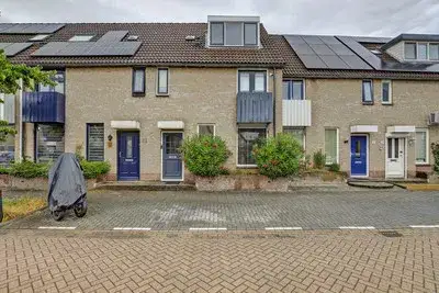 Tussenwoning te koop: Gershwinstraat 23, Componistenbuurt-Noord Zwijndrecht
