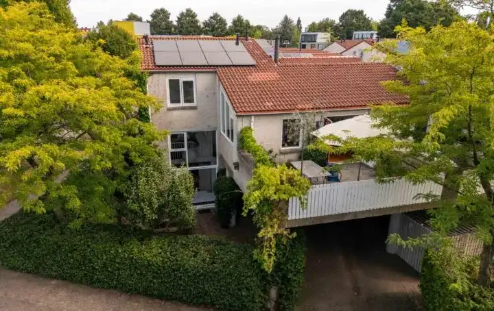 Hoekwoning te koop: Gesloten Stad 33, Wintertuinen Amersfoort