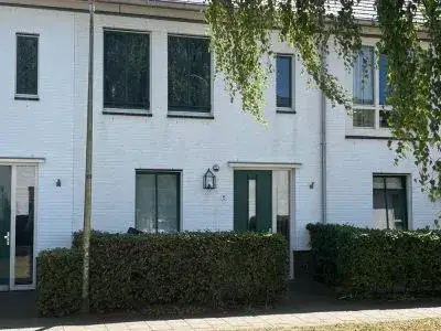 Terraced house for rent: Geuzenhof 5, Midden Eng-Oost Bussum