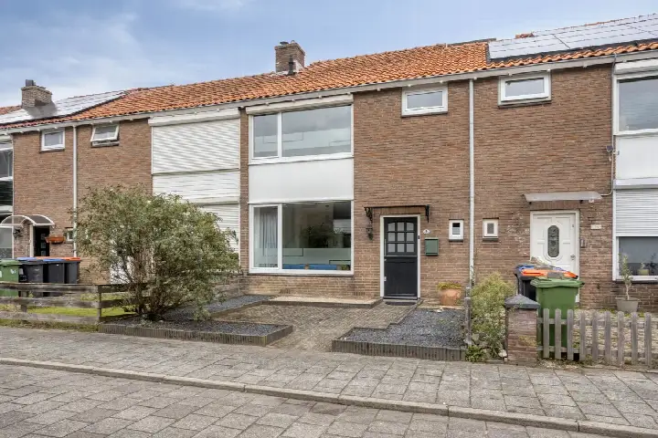Tussenwoning te koop: Geysendorfferstraat 5, De Kruiskamp 'S-Hertogenbosch