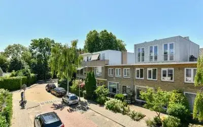 Terraced house for sale: Gijsbrecht van Amstellaan 11, Randwijck West Amstelveen