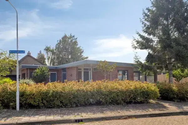 Detached house for sale: Gillisstraat 2, Kern Sas van Gent Sas Van Gent