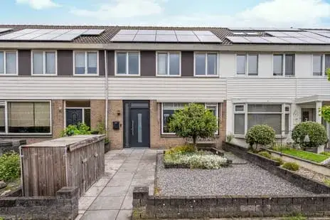 Tussenwoning te koop: Gitaarstraat 34, Bitswijk Uden