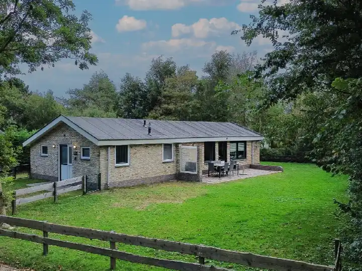 Detached house for sale: Gladde Duuntjes 39, Buren Buren