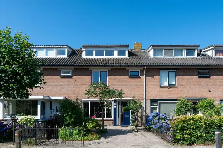 Tussenwoning te koop: Gladioolstraat 20, Nieuwe-Oosterhei Baarn