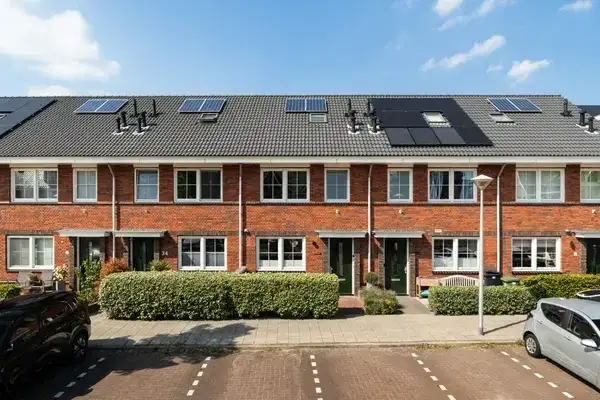 Tussenwoning te koop: Gletsjerzand 32, Woerdblok Naaldwijk