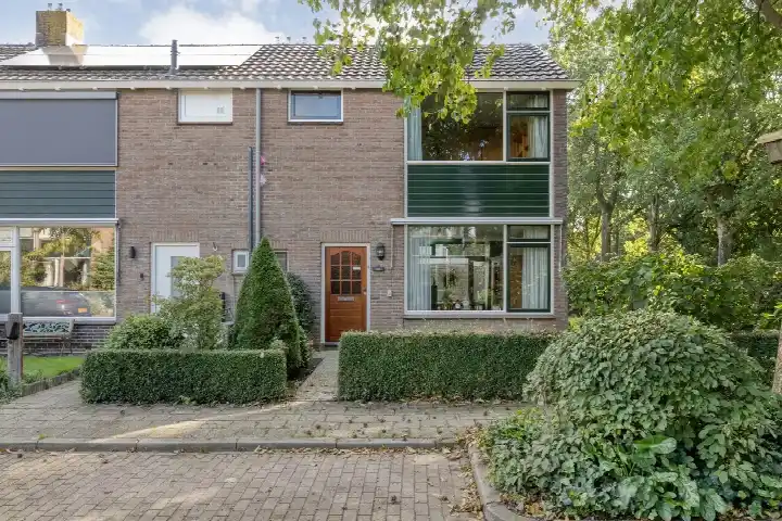 Hoekwoning te koop: Gloxiniaweg 21, Oud-Westenholte Zwolle