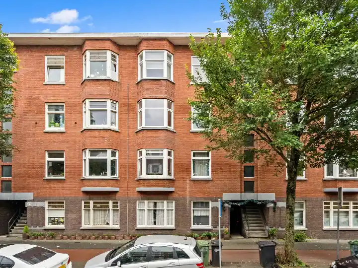 Appartement te koop: Goeverneurlaan 66, Laakkwartier-Oost 'S-Gravenhage