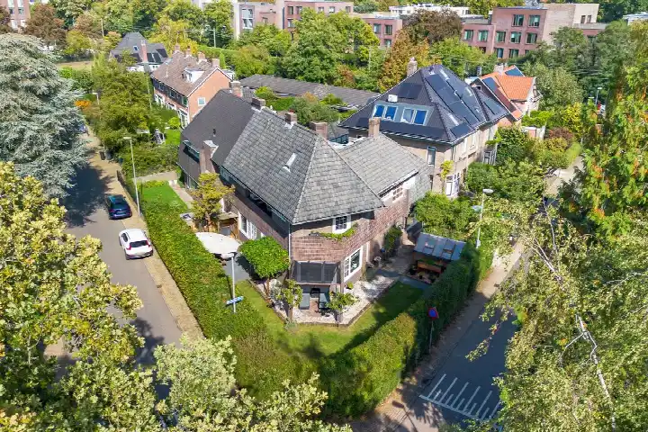 Twee-onder-één-kap te koop: Gooibergstraat 12, Meijerkamp Bussum