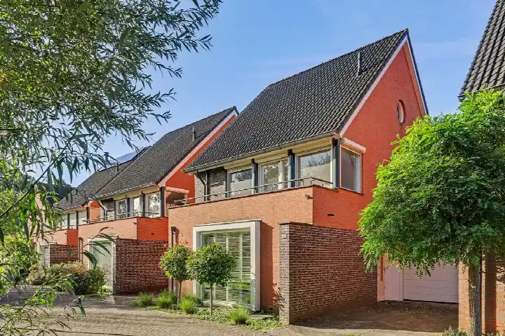 Tussenwoning te koop: Gotthardpas 52, Driehoeksbos Eindhoven