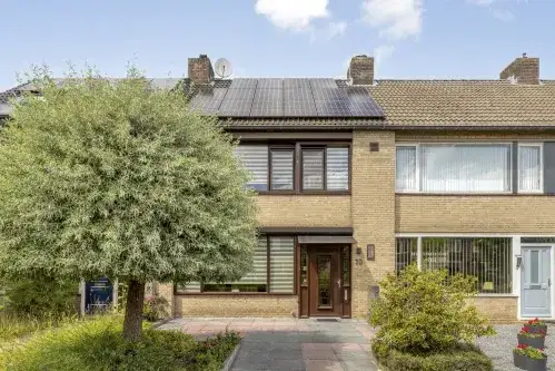Terraced house for sale: Goudrenetstraat 10, Vaartbroek Eindhoven