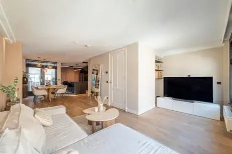 Apartment for sale: Goudsbloemstraat 159, Driehoekbuurt Amsterdam