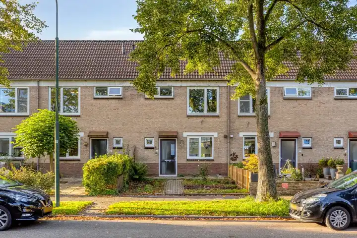 Tussenwoning te koop: Gouvernantelaan 22, De Meern-Zuid De Meern