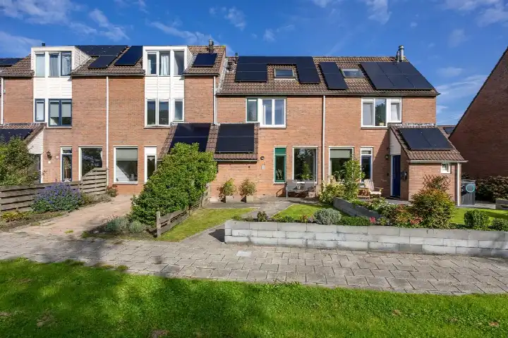 Tussenwoning te koop: Gouw 8, Winsum Midden Winsum (Gr)