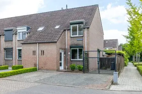 Hoekwoning te koop: Gouwestraat 1, Lindenheuvel Geleen