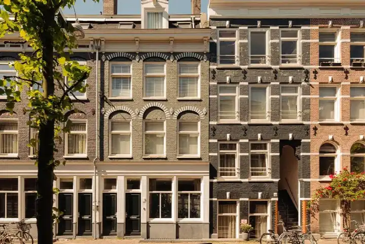 Apartment for sale: Govert Flinckstraat 115H, Sarphatiparkbuurt Amsterdam