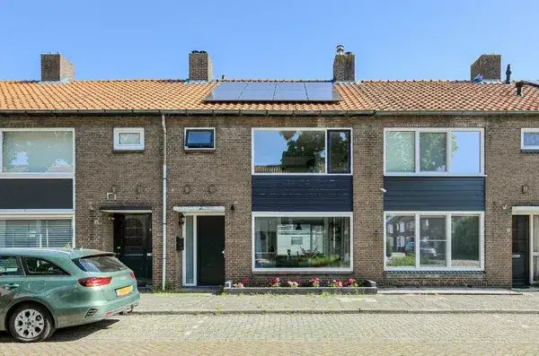 Tussenwoning te koop: Graaf Albrechtstraat 13, Geertruidenberg-West Geertruidenberg