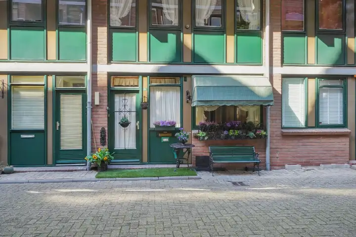 Apartment for sale: Graaf Balderikstraat 13, Oude Noorden Rotterdam
