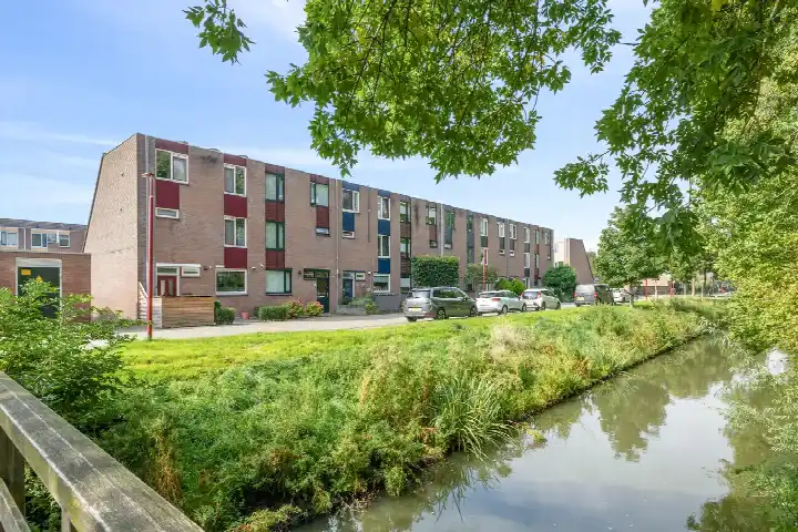 Corner house for sale: Graaf Dudosingel 20, Graven en Gravinnen Nieuwegein