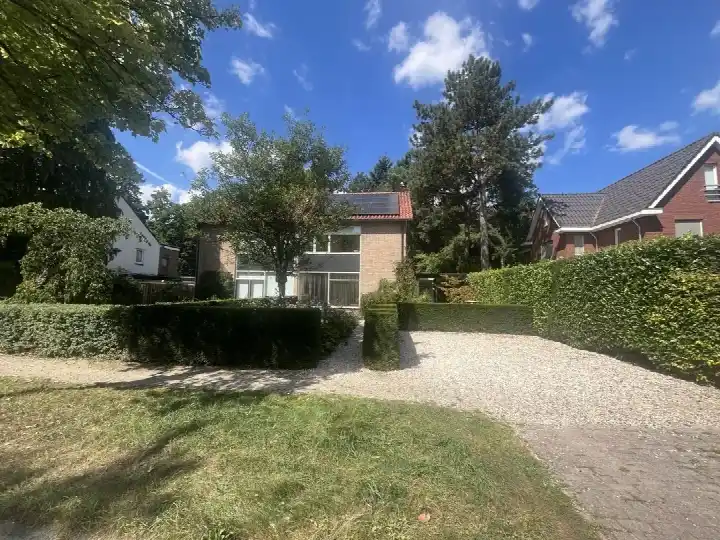 Twee-onder-één-kap te huur: Graaf Janlaan 41A, Hoge Dennen Zeist