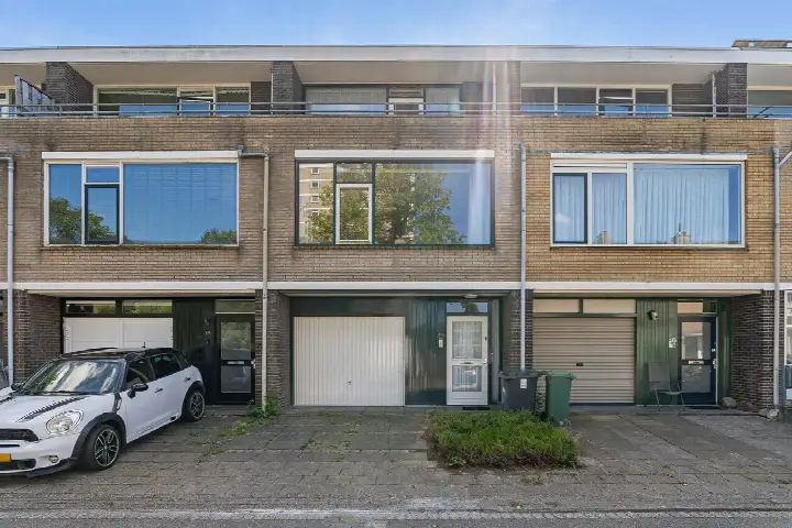 Terraced house for sale: Graaf Janstraat 213, Driemanspolder-Zuid Zoetermeer