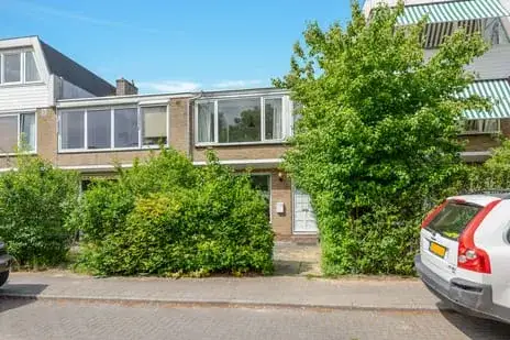 Terraced house for sale: Graaf Willemlaan 26, Randwijck West Amstelveen