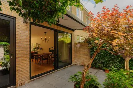 Corner house for sale: Graaf Willemlaan 45, Randwijck West Amstelveen
