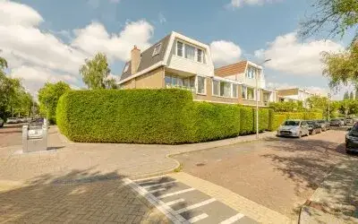Corner house for sale: Graaf Willemlaan 55, Randwijck West Amstelveen