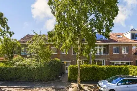 Terraced house for sale: Graaf Zeppelinlaan 23, Kastanjebuurt Amstelveen