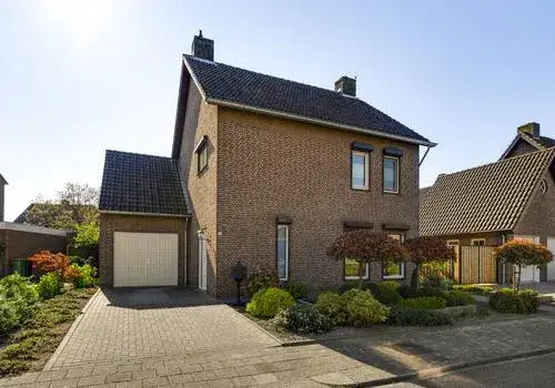 Vrijstaande woning te koop: Graafschap Hornestraat 13, Kern Kelpen-Oler Kelpen-Oler