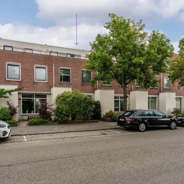 Tussenwoning te koop: Granpré Molièreweg 7, De Hunze Groningen