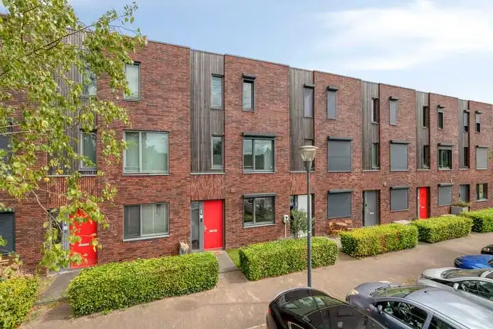Tussenwoning te koop: Grasdreef 12, Grasrijk Eindhoven
