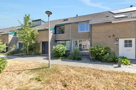 Terraced house for sale: Grasgors 11, Mijnsheerenland Woonkern Mijnsheerenland