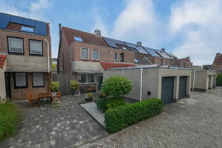 Hoekwoning te koop: Graslaan 9, Meerwijk De Kwakel