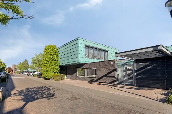 Tussenwoning te koop: Graslelie 11, Grasrijk Eindhoven
